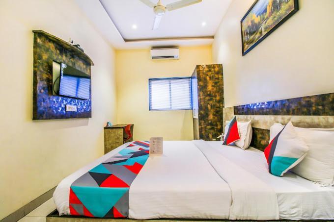 Hotel Embassy Grand Near Us Embassy Bkc Мумбаи Экстерьер фото