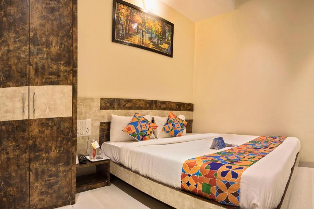 Hotel Embassy Grand Near Us Embassy Bkc Мумбаи Экстерьер фото